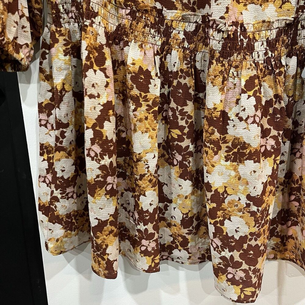 NWT Nordstrom Donna Morgan Mock Neck Floral Smocked Waist Dress Size 8 - Picture 3 of 7